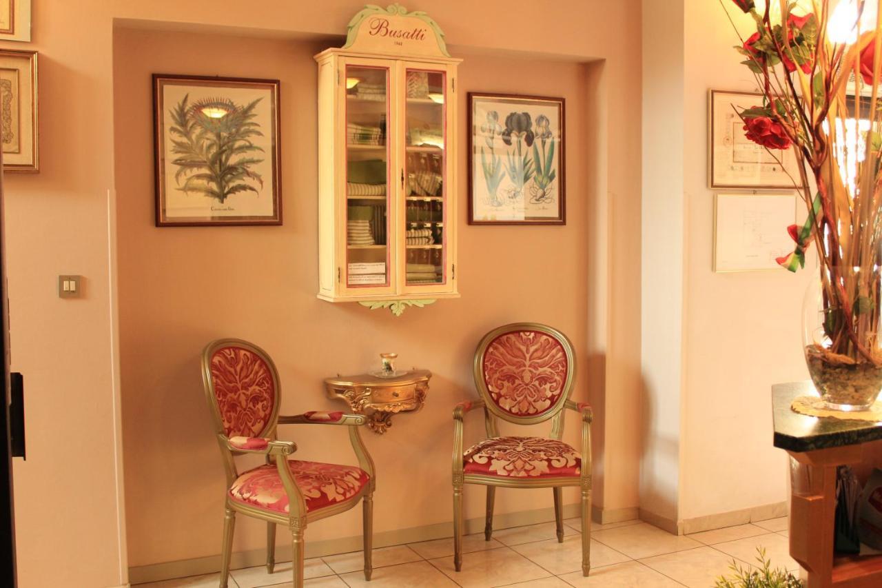 Hotel La Meridiana アンギアーリ エクステリア 写真